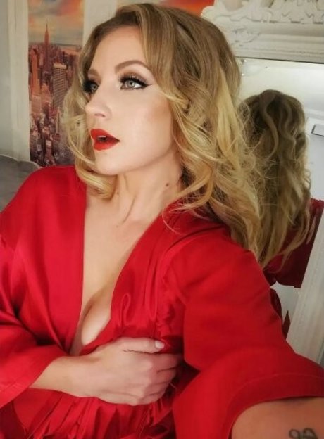 Cosplaybutterfly pornstar perfect photo