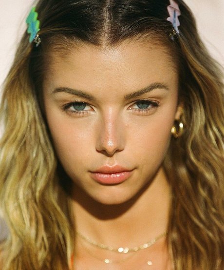 Madison Teeuws hot actress images