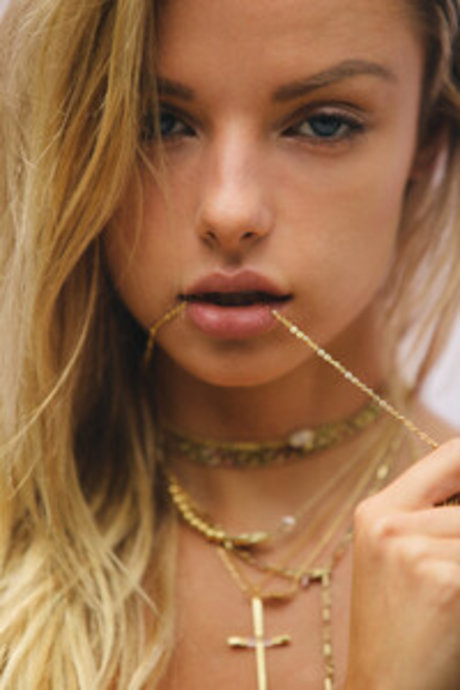 blonde masturbation onlyfans erotic pictures