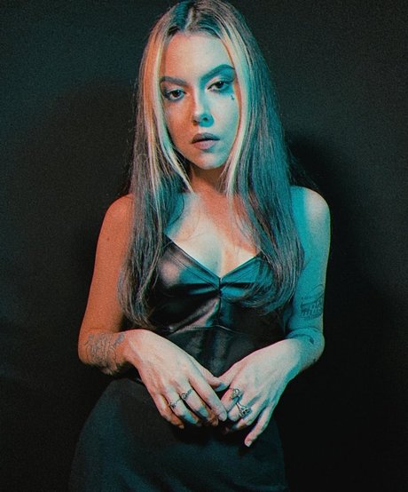 Violet Orlandi star hot pic