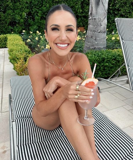 Kat Stickler star sexy photos