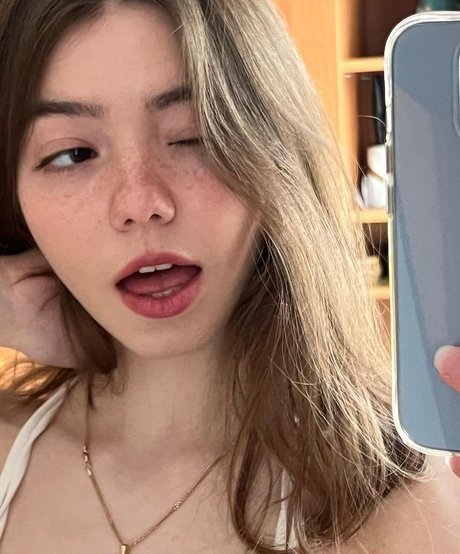 pretty ebony onlyfans top pics