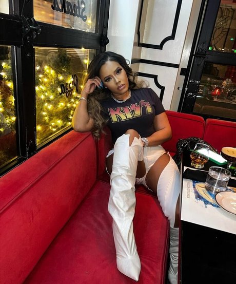 Angela Simmons exclusive star photo