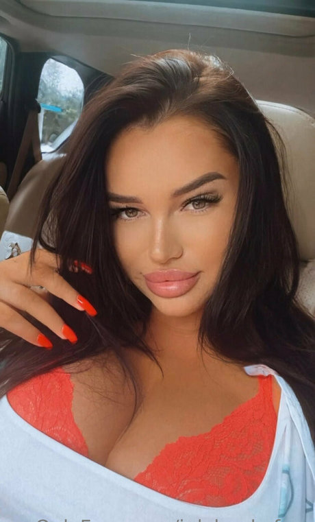 julyboobsfree star adult photos