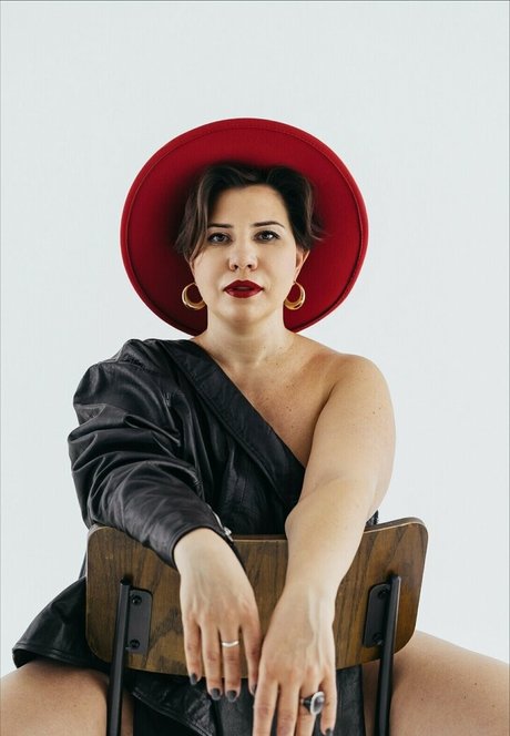 doctormakarova naked model pic