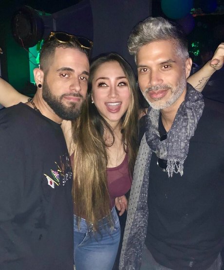 Dajinism model hot photos