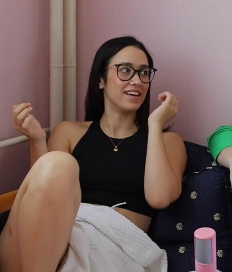 Milena And Lola pornstar perfect img