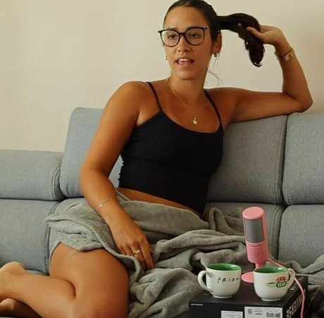 Milena And Lola star exclusive pics