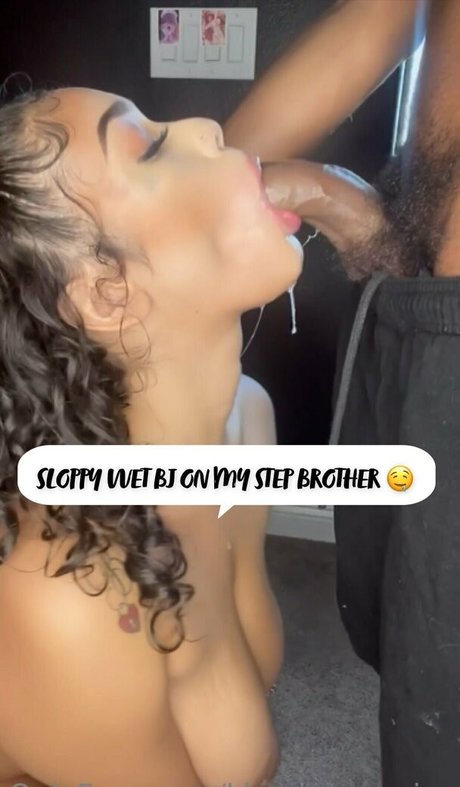 kisssingcousins model perfect photos