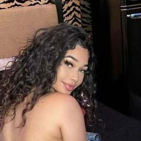 kisssingcousins model hot galleries