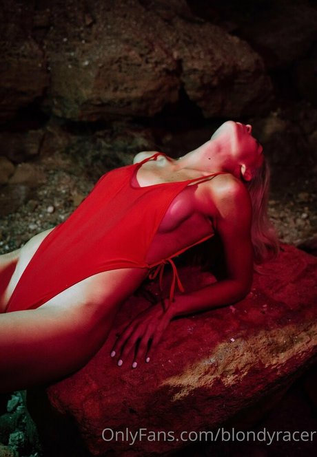 giantess onlyfans exclusive photo