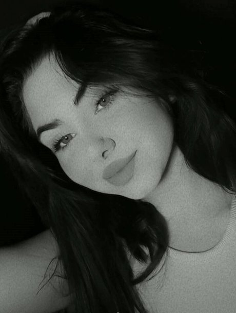 Wiktoria Bystro nudes model galleries