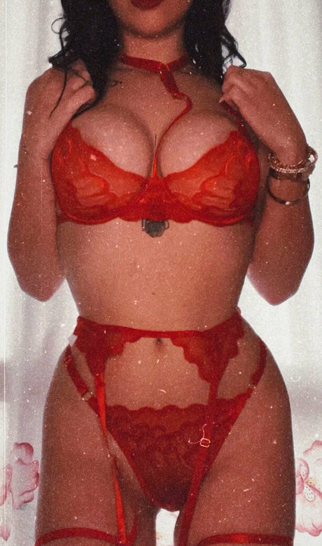 Abisssh model nude images