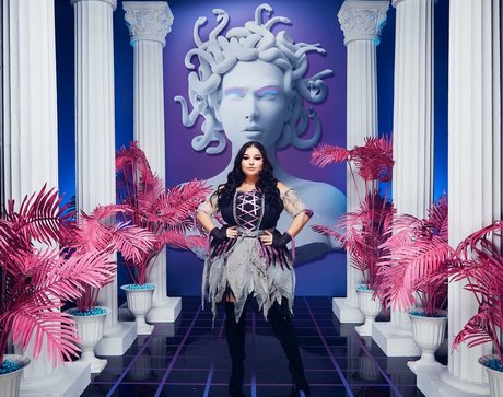 Ilianna art actress photo