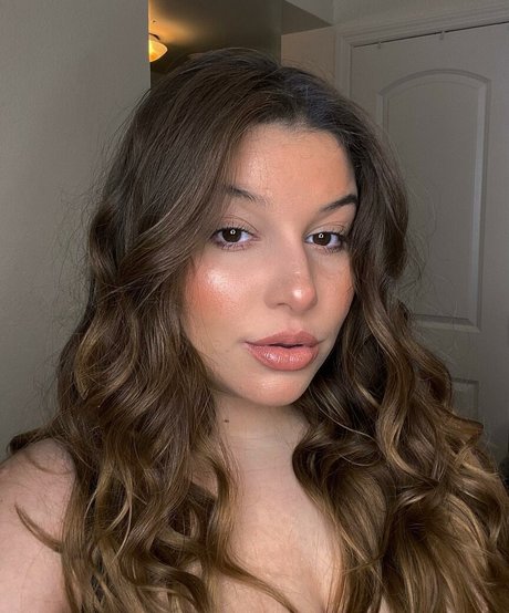 Ilianna high quality star pics