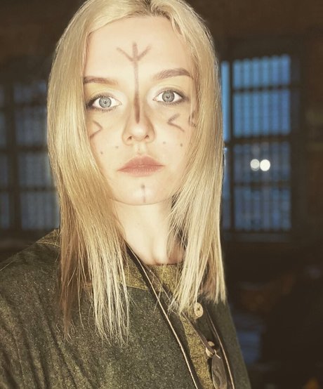 vika kisimiaka star porn pic