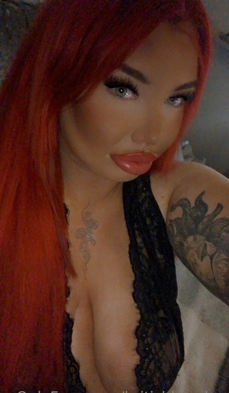 Britishbundaa star erotic images