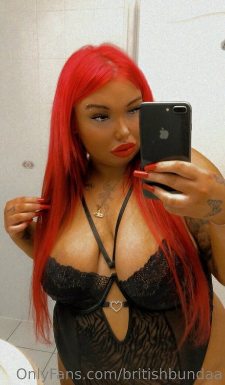 Britishbundaa star pornographic pictures