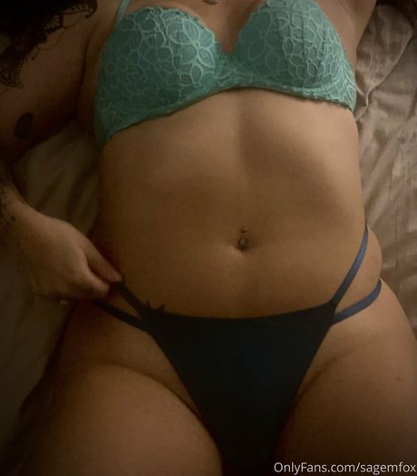 sage foxy model free pictures