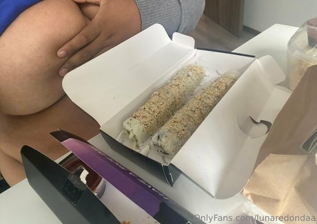 lunaredondaa nude actress images