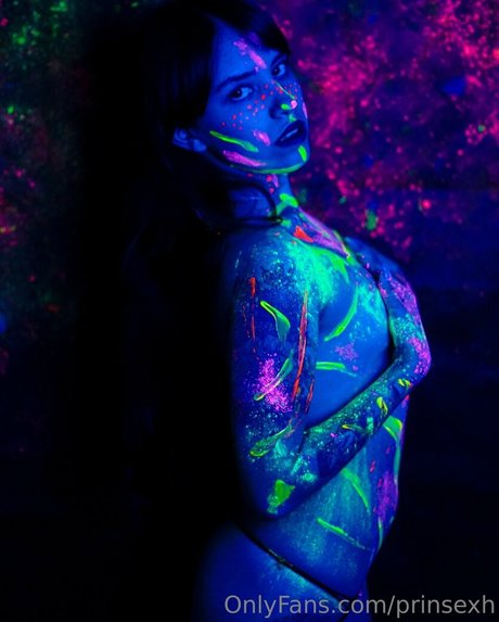 prinsexh hot actress pic