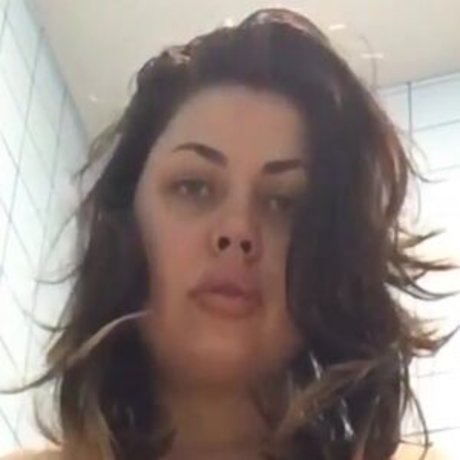 Mona Mia perfect actress archive