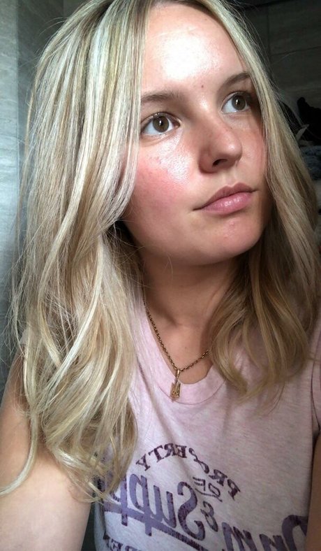 Couplenaughty2 porn model img