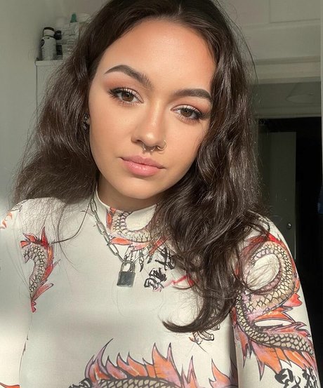 misbehavedjade star nude archive