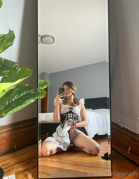 imrileyrain pornographic actress photo