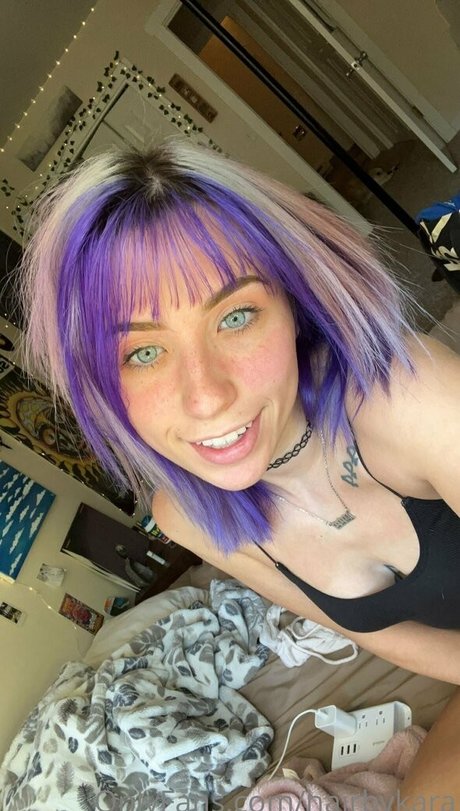 hairbyharleyy art star img