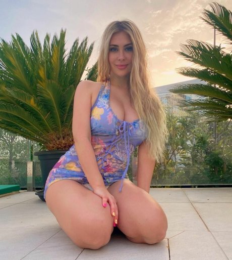 Lizy P nude pornstar pic