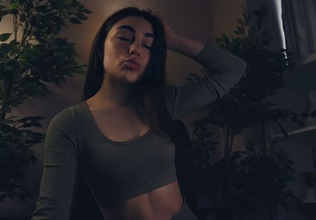 Earlyflowerr adult actress pictures