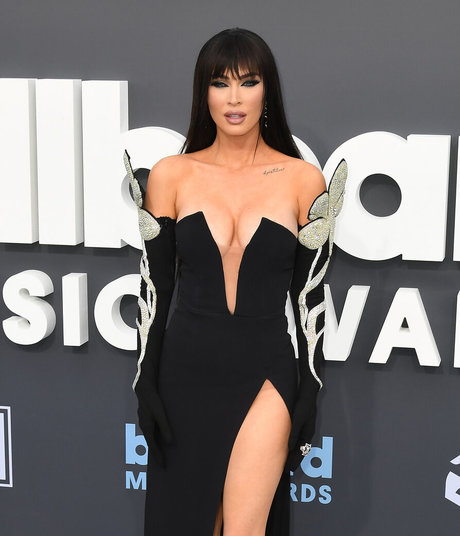 cum on glasses onlyfans art naked picture