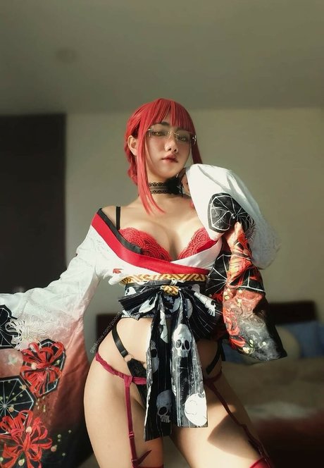 Poon Wrunya nude model archive