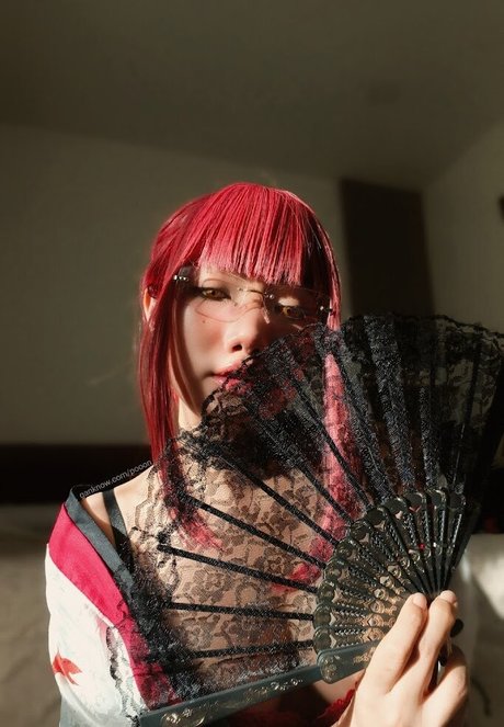 Poon Wrunya xxx model pictures