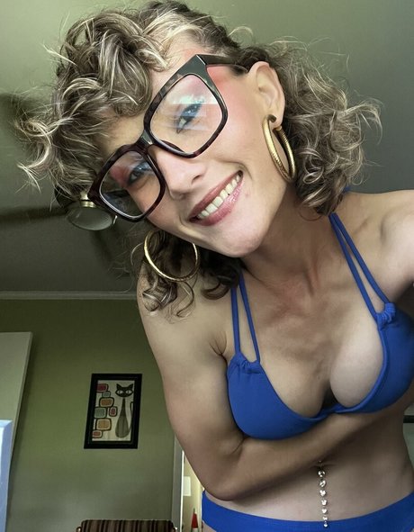 Ahanu Reed pornstar hd pics