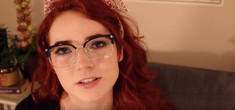 Goodnight Moon porn actress picture