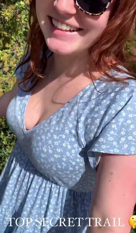 Goodnight Moon erotic star pic