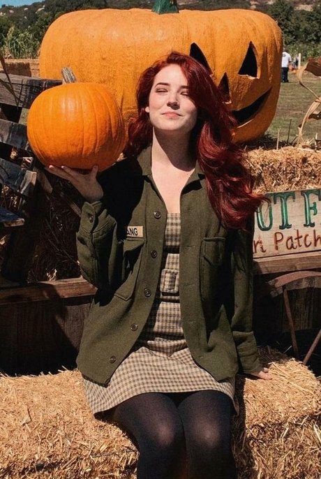 Goodnight Moon pretty model picture