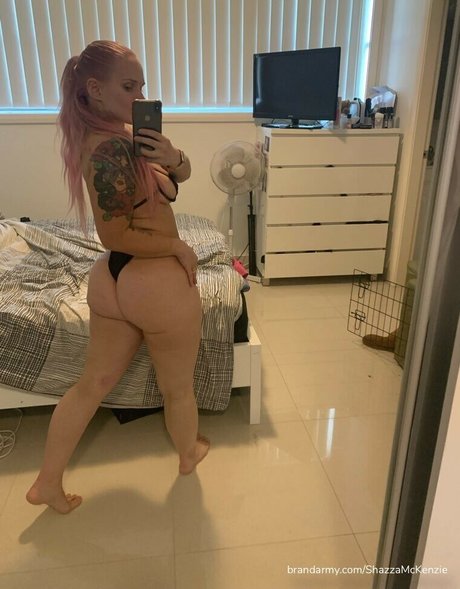 Shazza McKenzie sex actress pics