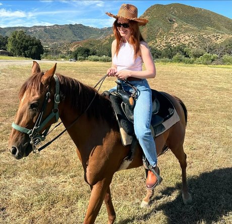 lesbian feet onlyfans free pictures