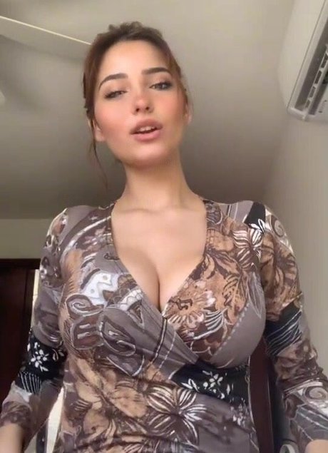 Aviya Danino star top img