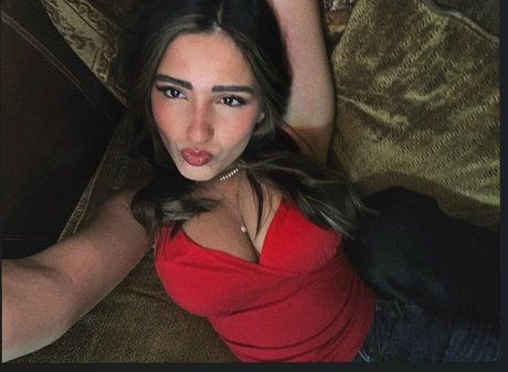 Aviya Danino pretty actress images