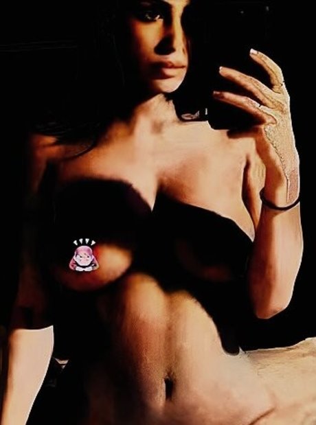 Bianca Censori star nude images