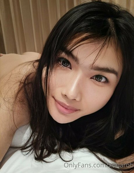 xtinarob model picture