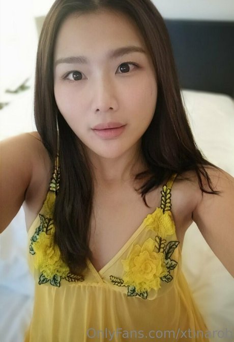 xtinarob model xxx photo