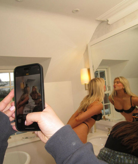 threesome ebony onlyfans hot porn pictures