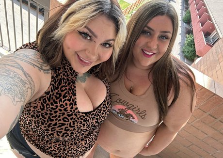 indian big tits onlyfans top photo