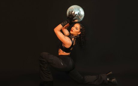 be rave perfect pornstar galleries