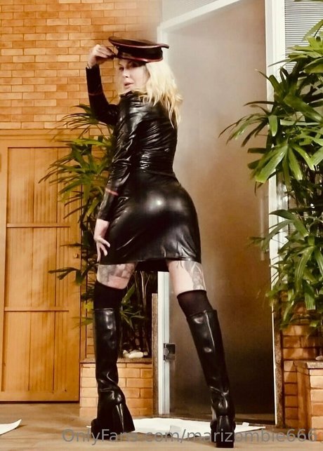 marizombie666 sex star img